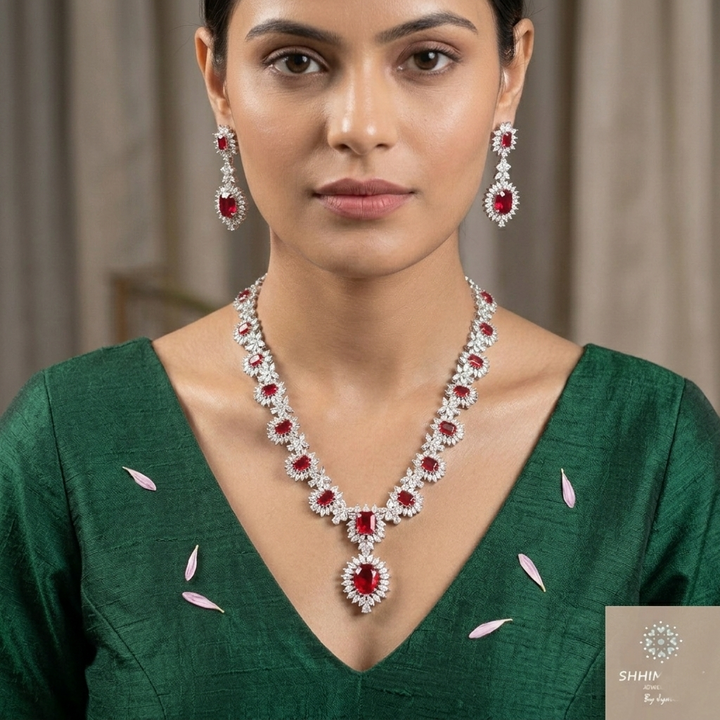 Reh Neckpiece