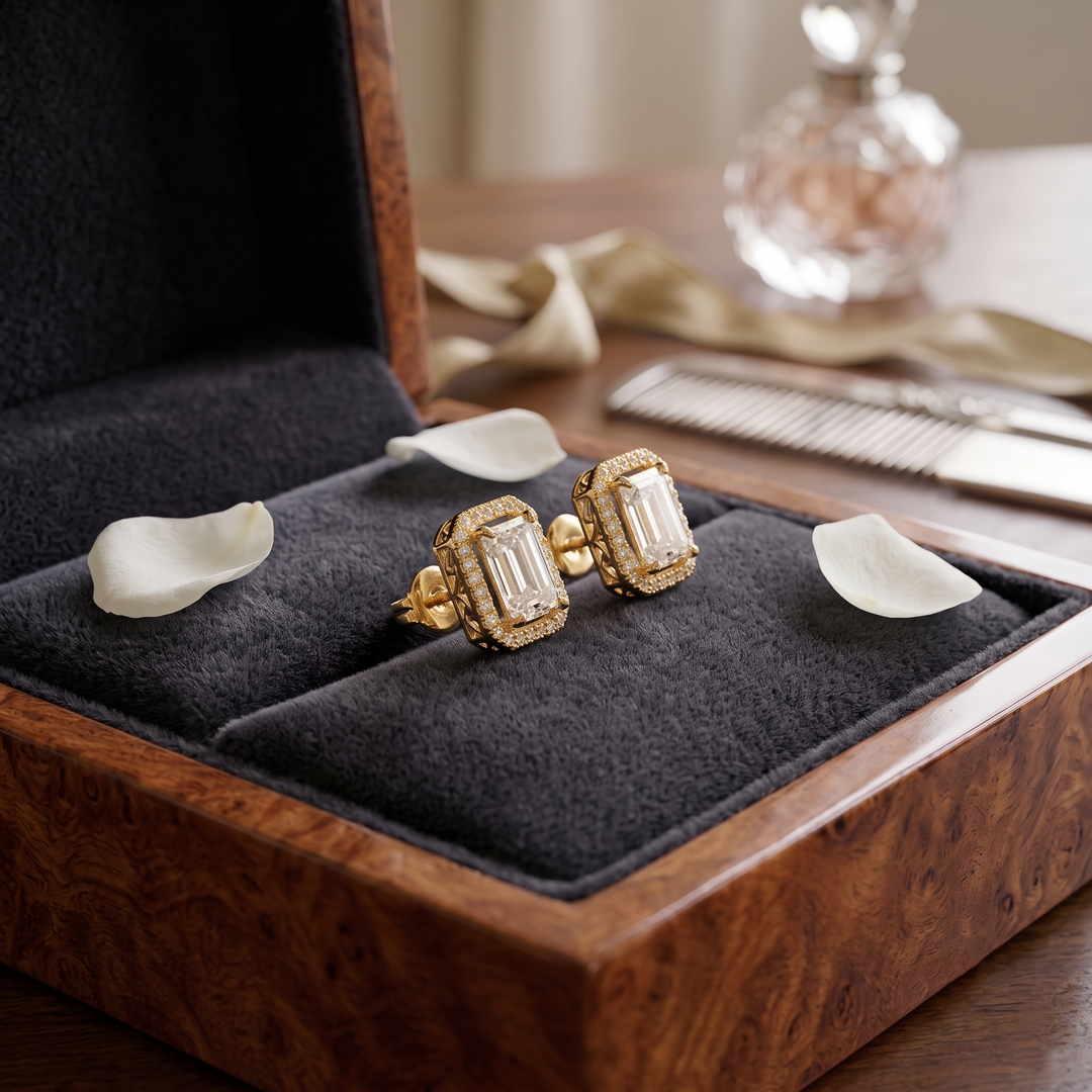 "2 " carat soliataire Studs .