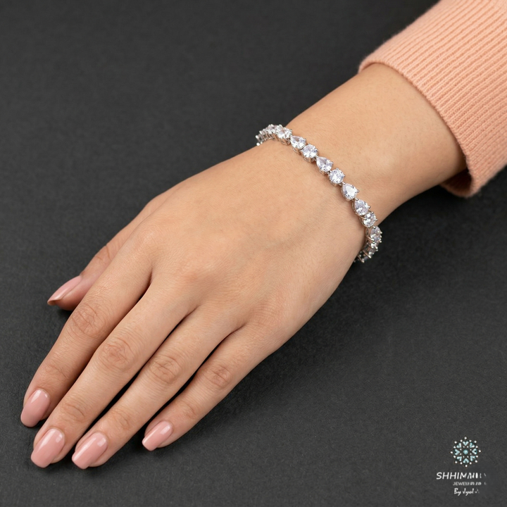 Heart Hand Bling