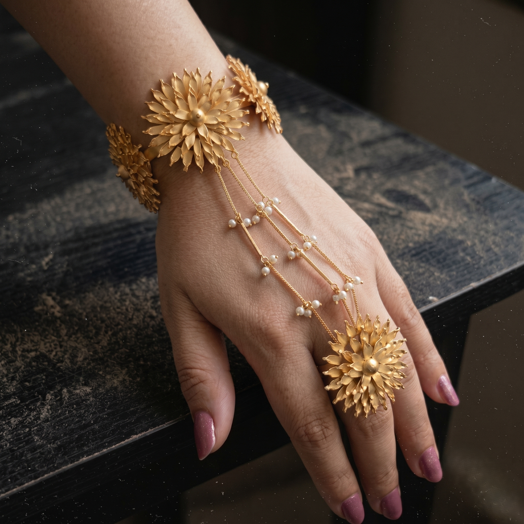 Anila Handcuff