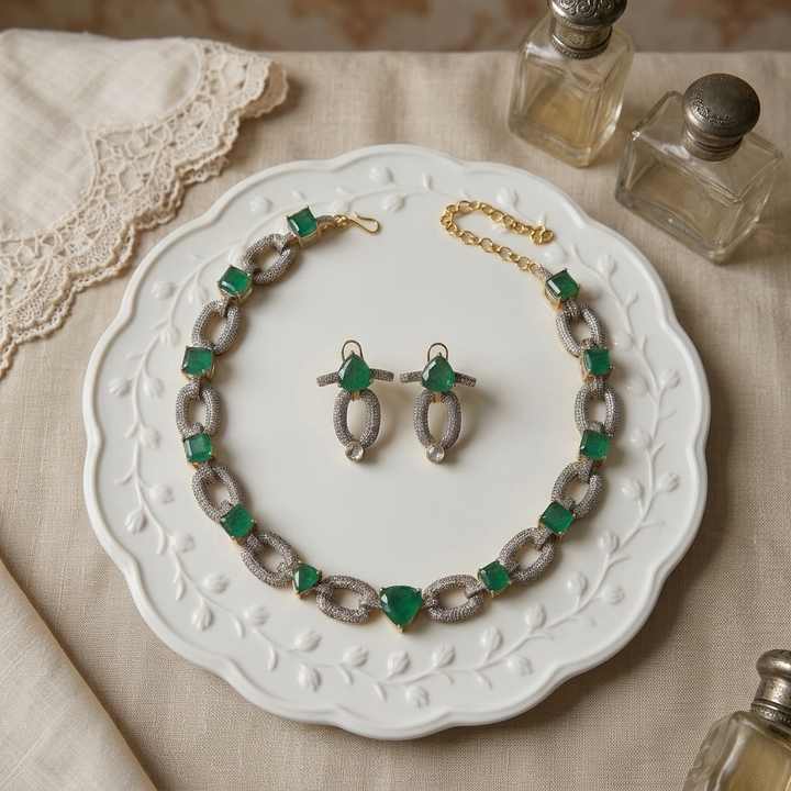 Boor Neckpiece