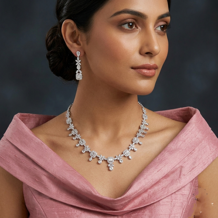 Royna Neckpiece