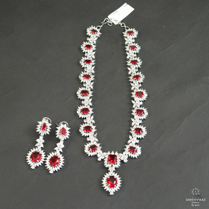 Reh Neckpiece