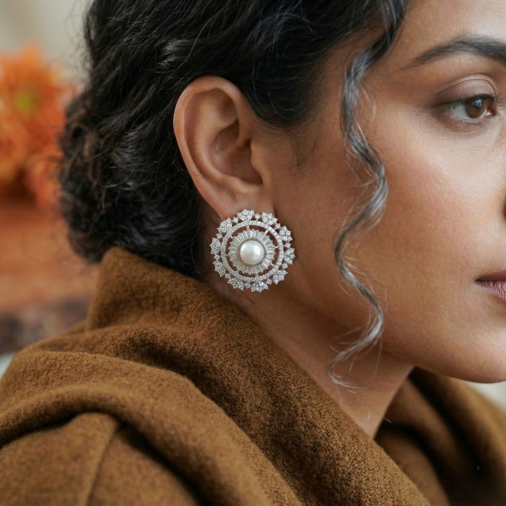 Round Pearl Studs