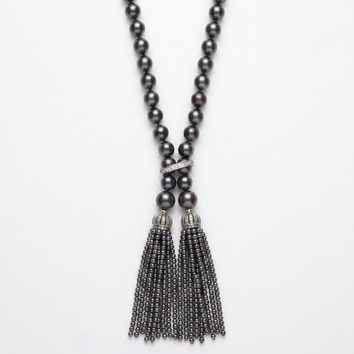 Amol Neckpiece