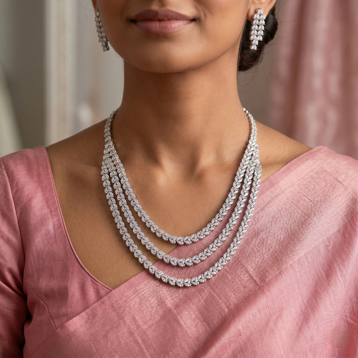 Anaq Neckpiece