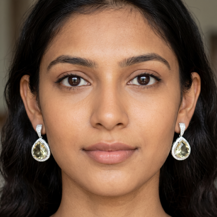 Glittering Sapphire Studs