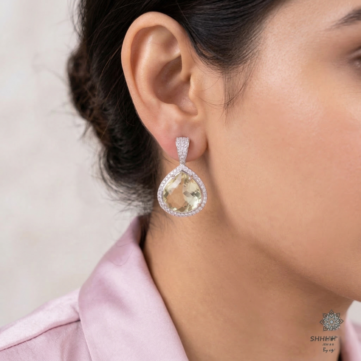 Glittering Sapphire Studs