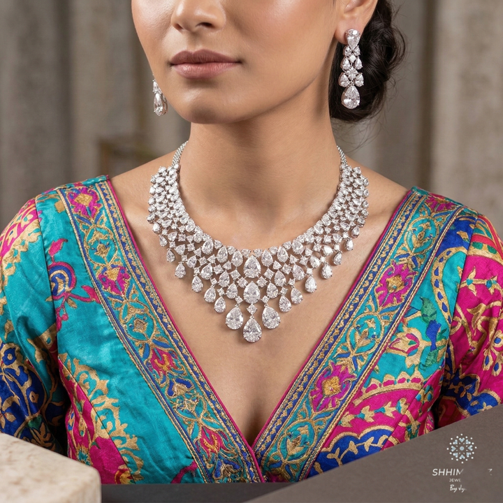 Humma Neckpiece