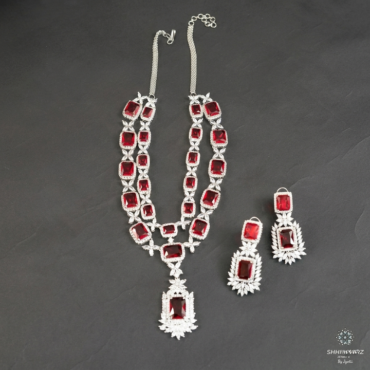 Sneh Neckpiece