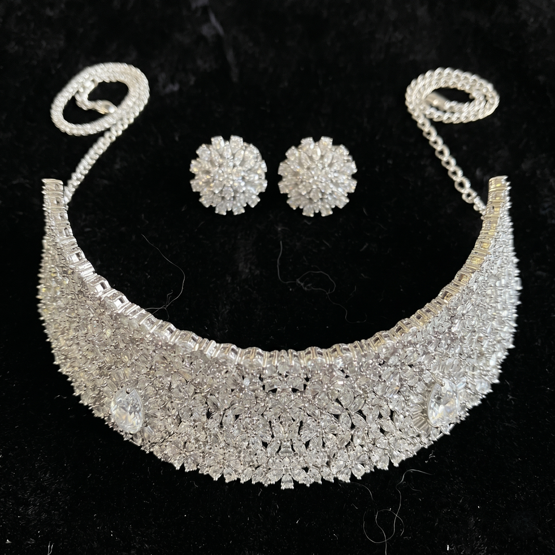 Amana Neckpiece