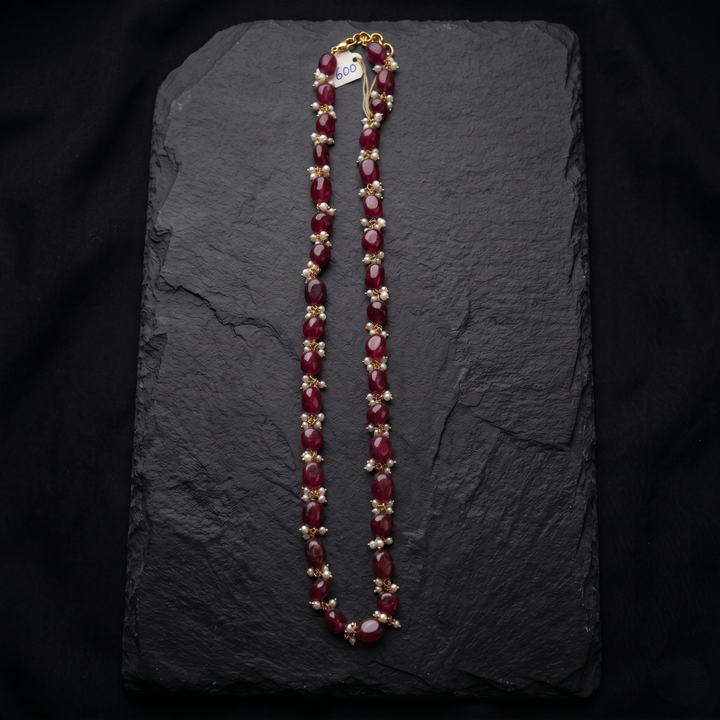 Meh Neckpiece