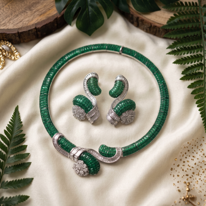 Aahali Neckpiece