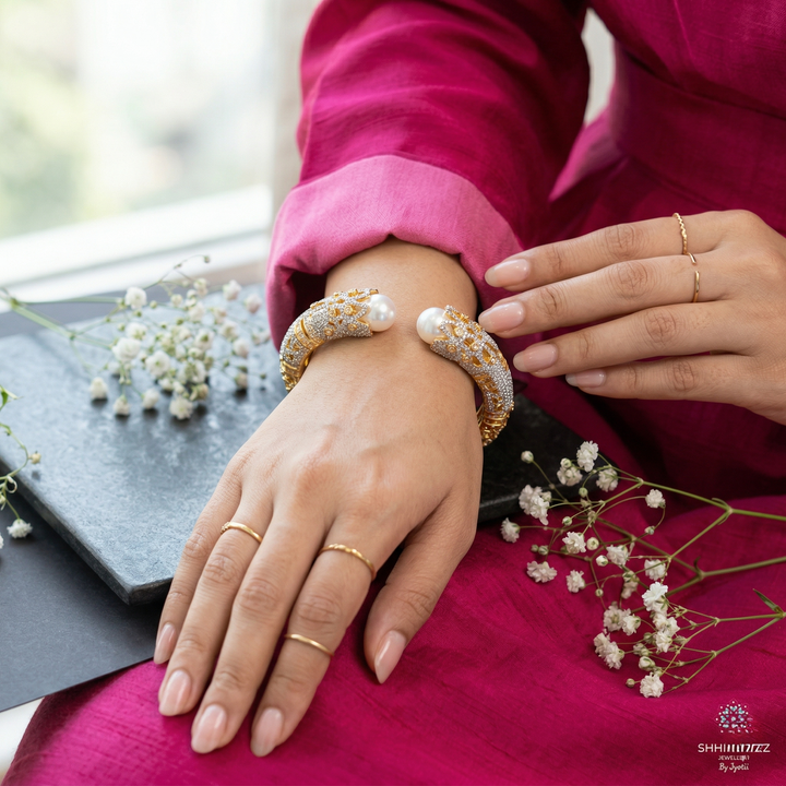 Suhana Bangle