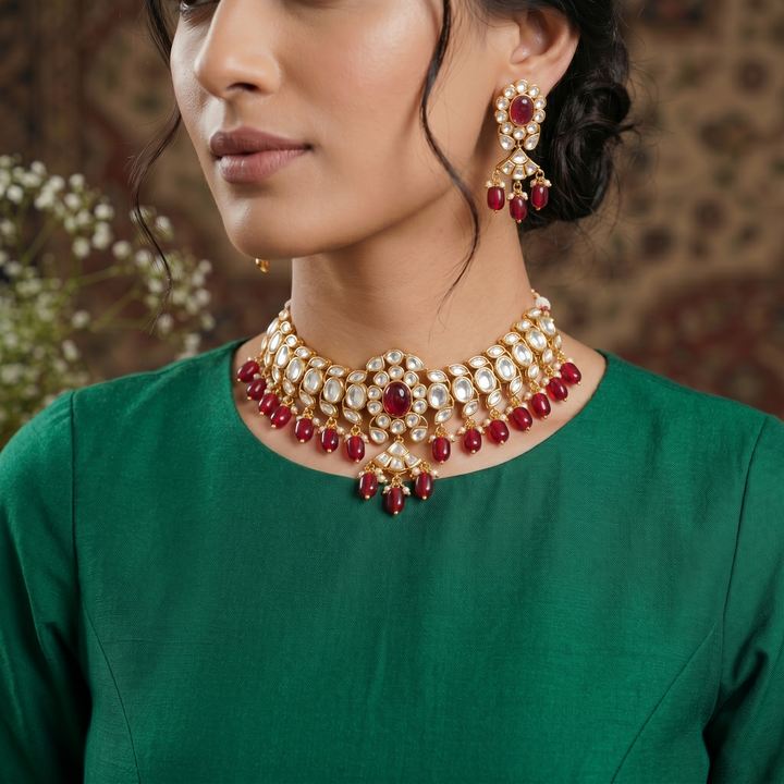 Sleek Kundan Choker