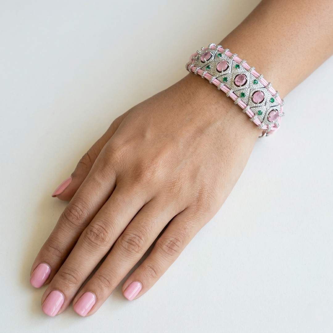 Nayna Handbling