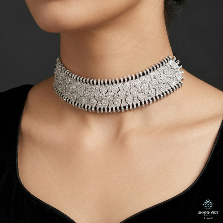 Swara Choker