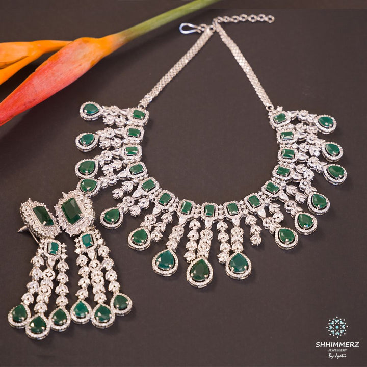 Grand Neckpiece